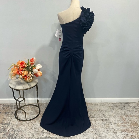 Aqua Brand Navy Blue Ruffled One Shoulder Maxi Formal Evening Gown - Reemoly - Picture 7 of 13